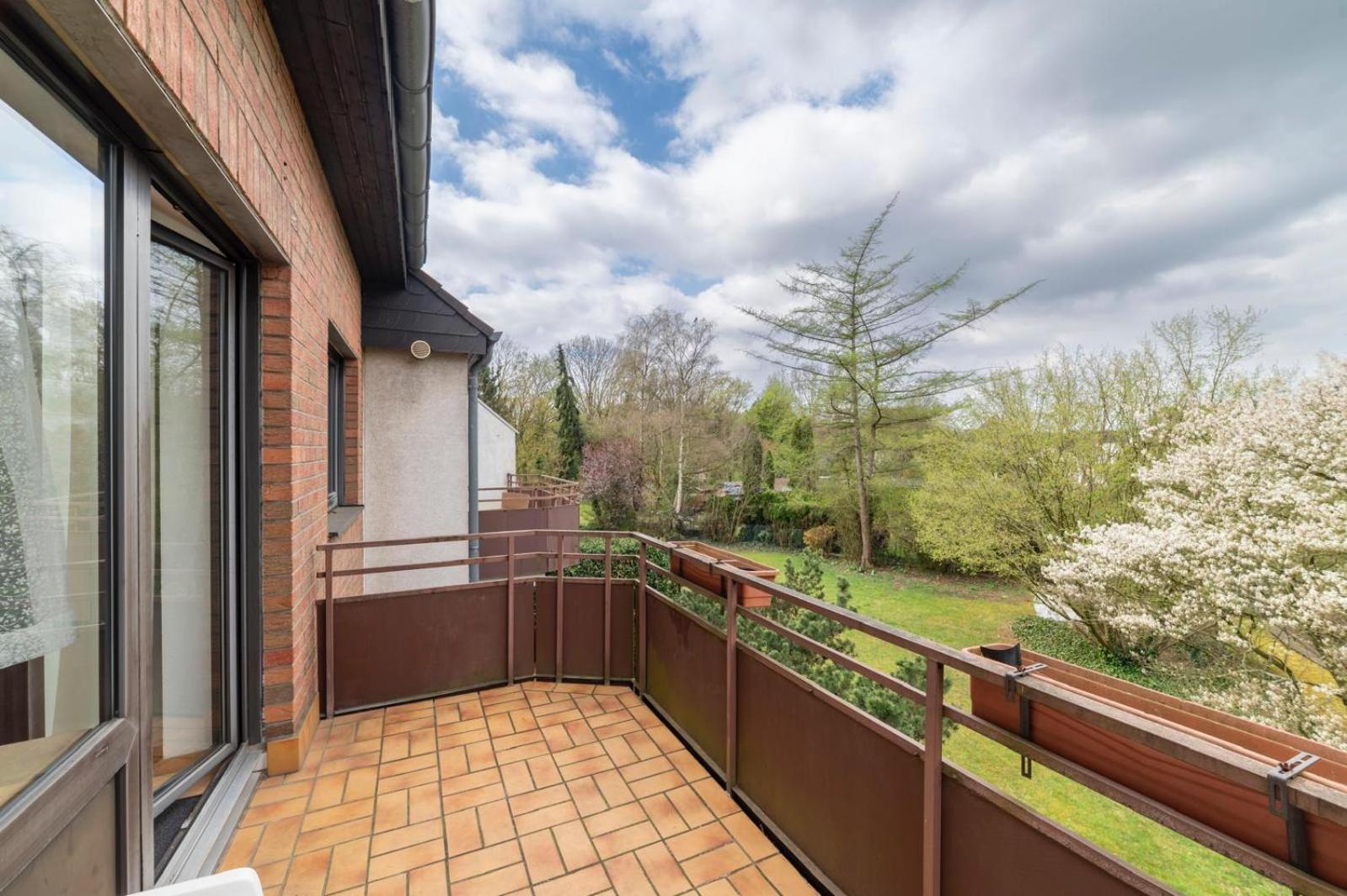 Schoene, Moeblierte Wohnung Mit Balkon Und Tiefgarage ดุสเซลดอร์ฟ ภายนอก รูปภาพ